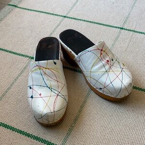 Charlotte Stone Splatter Clogs